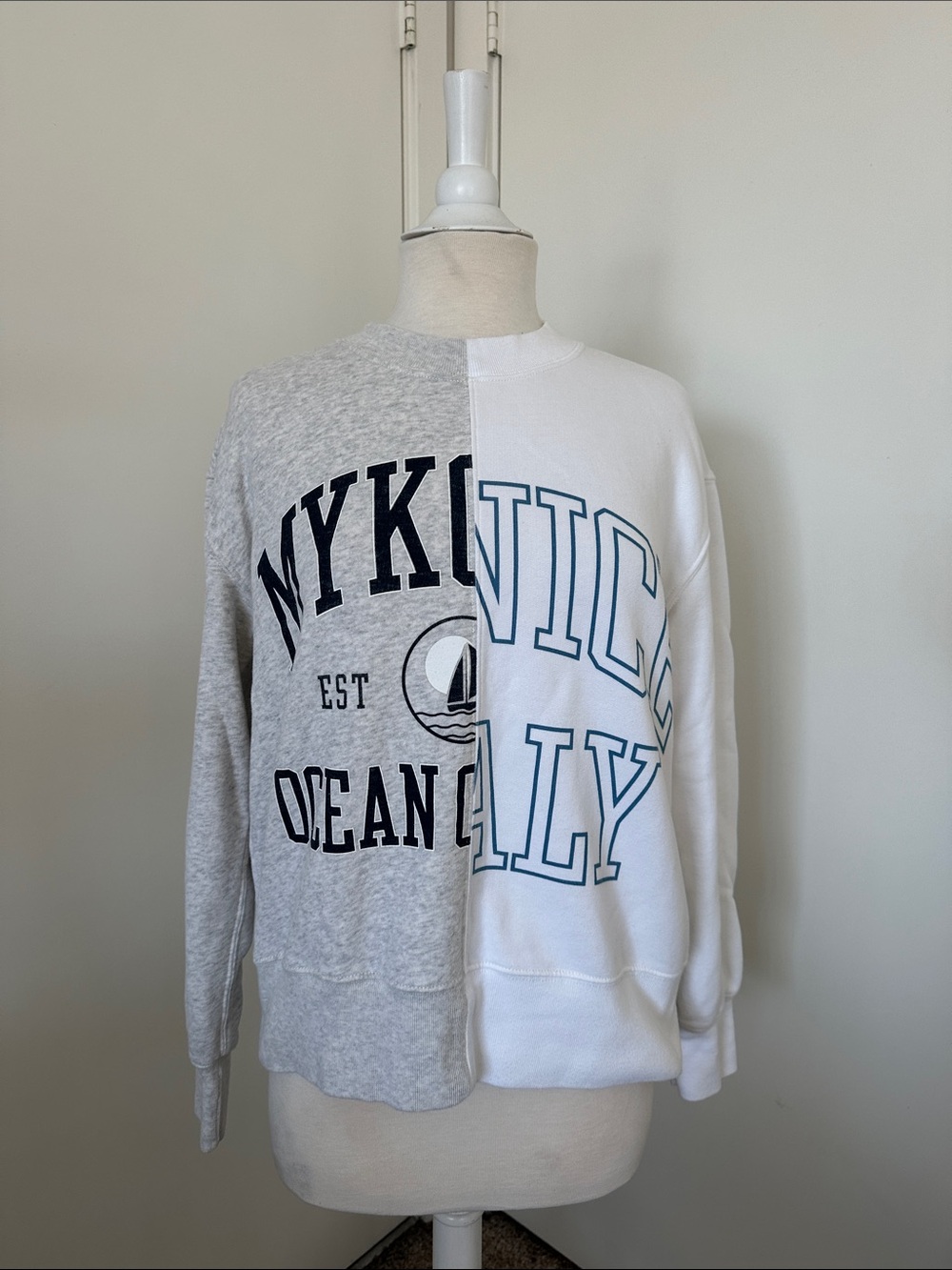 Abercrombie & Fitch Split-Panel Crewneck Sweater in Light Gray and White